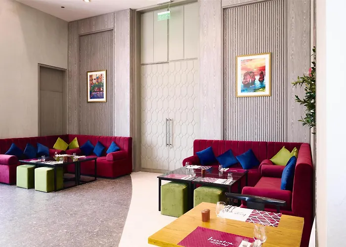 Beach hotel: Doubletree By Hilton Doha Old Town